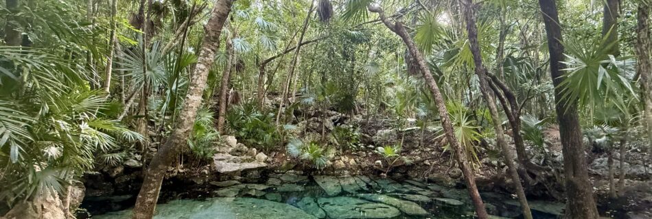 Cenote Azul